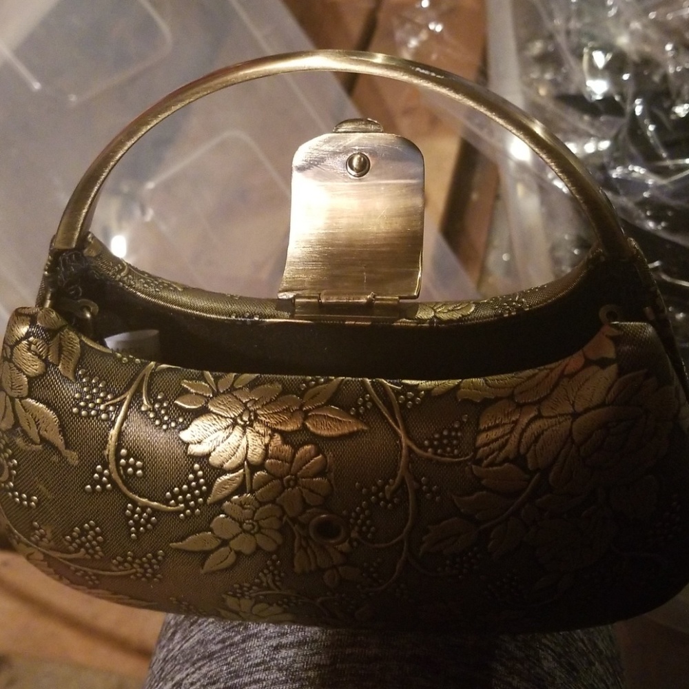 Really cute metal evening bag - Picture 2 of 3
